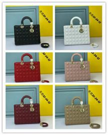 Picture of Dior Lady Handbags _SKUfw141267724fw